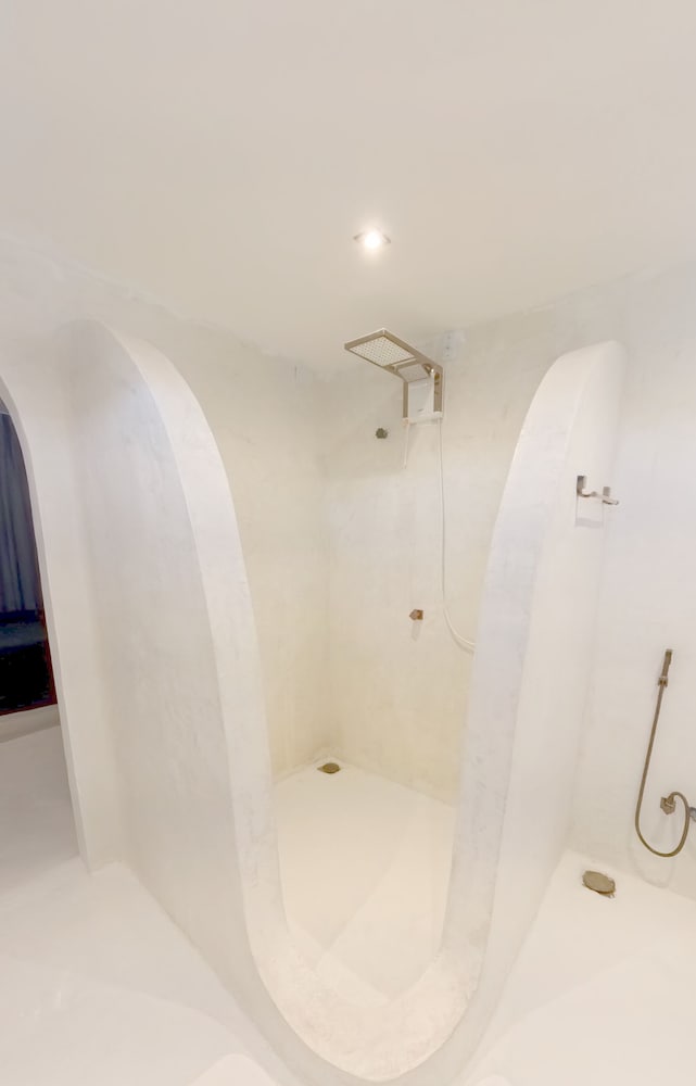 TRIBUS Experience Inn