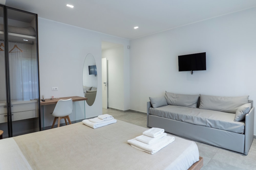CATANIA E DINTORNI LIVING ROOMS