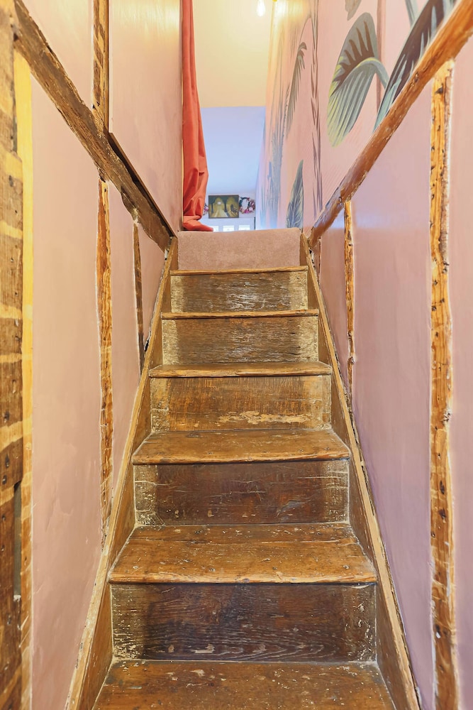 Artists Hideaway in Cowfold