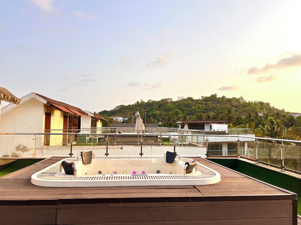 Casa Bliss