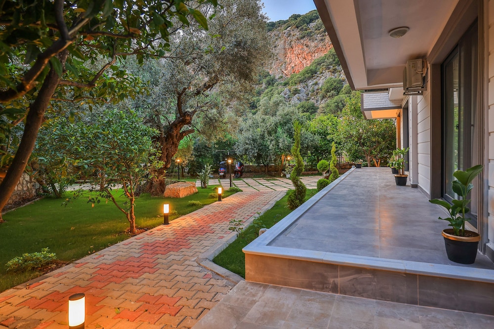 Harnup Apart - Image 35