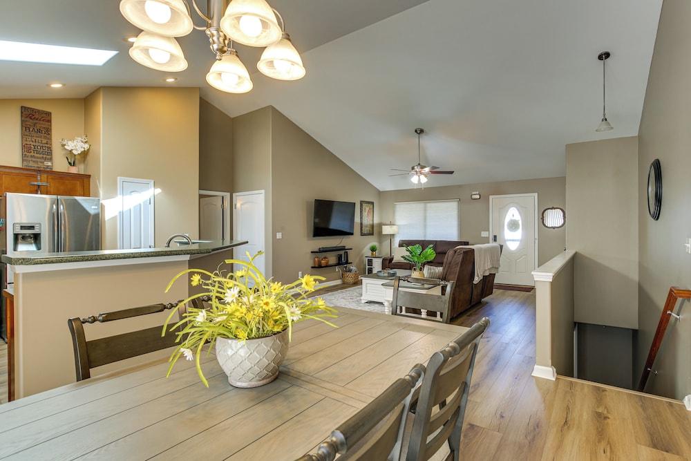 Sip, Soar & Explore: Spacious Union Home w/ Yard