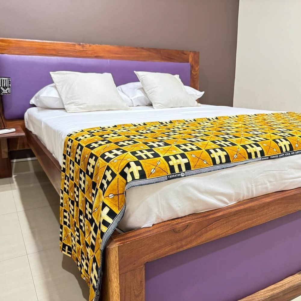 Lome Bamboo Lodge