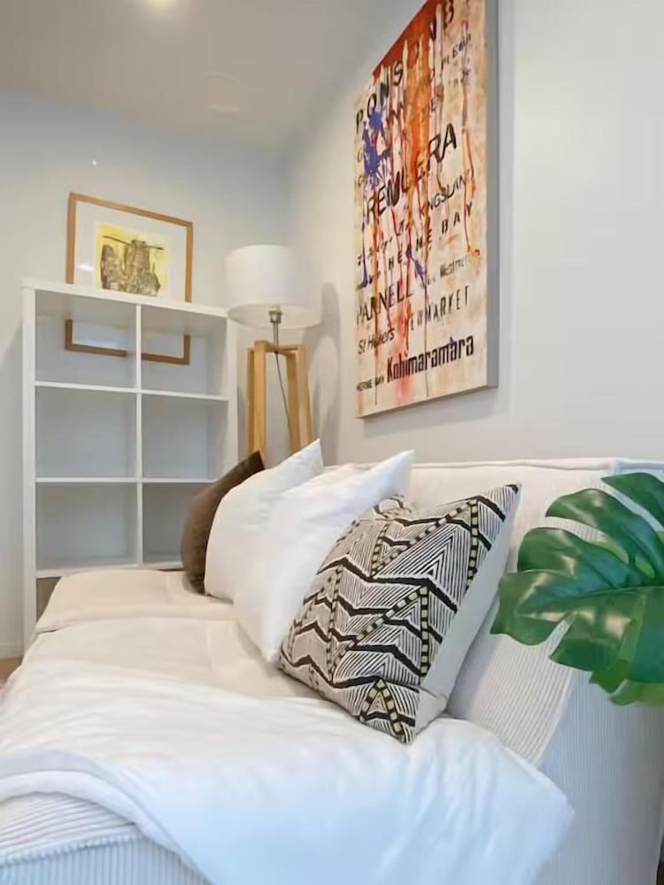 Sky Stars CBD Apartments
