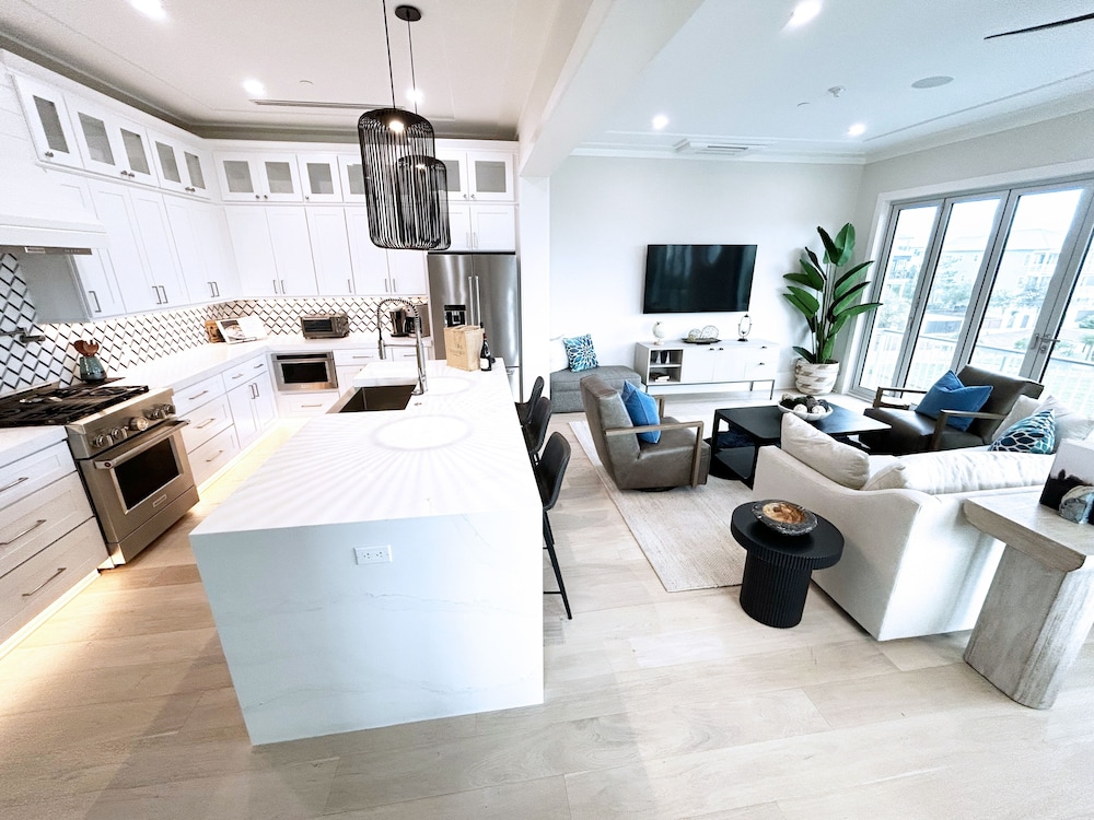 Ocean Breeze 5 Bedroom Home