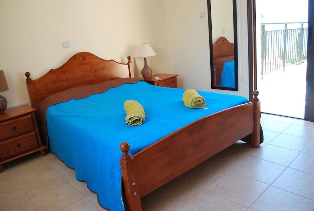 Marlin Beach Front Luxury Villa - 4 Bedrooms view 5