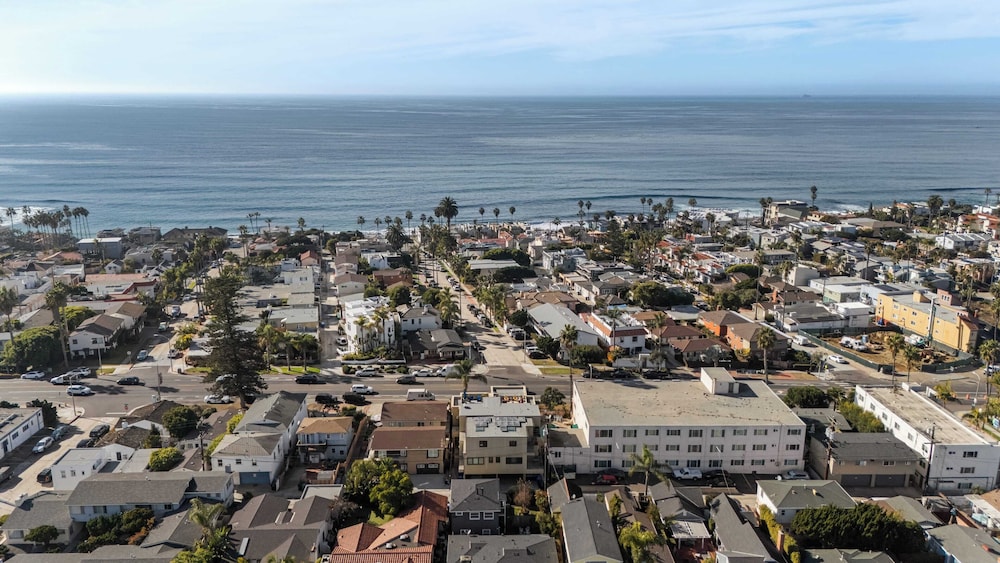 Windansea by Avantstay Private Rooftop Patio, 2 Blocks to Beach & Town