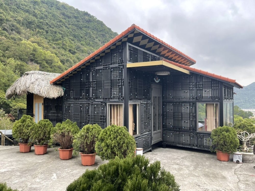Cat Ba Mountain View