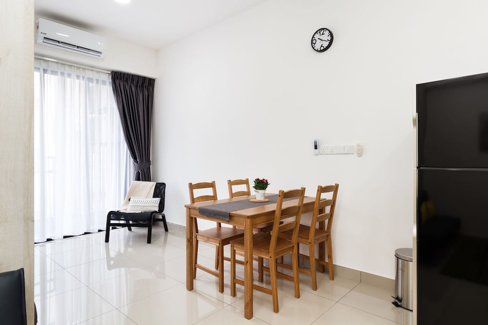 Utropolis Lifestyle Suites at Shah Alam photo 5