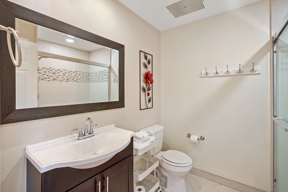 Kona Coffee Villas B216 2 Bedroom Condo
