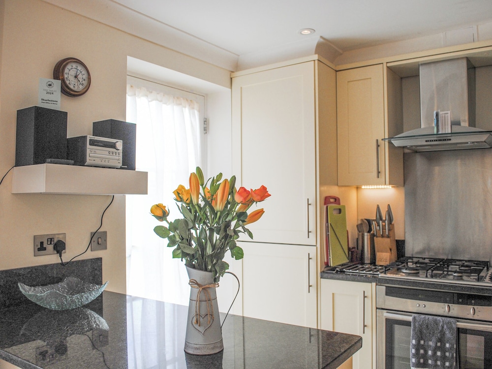 5 Thurlestone Beach