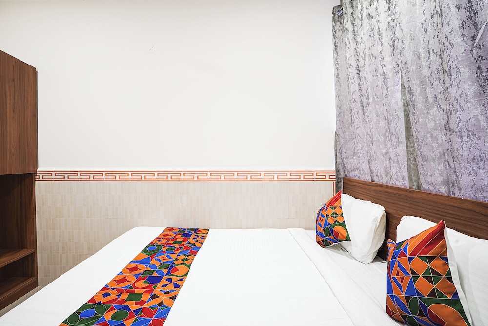 Fabhotel Raayara Bliss