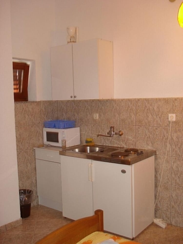 Photo 33