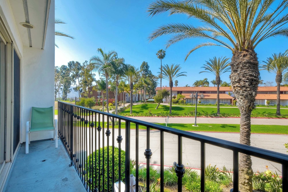 La Costa Gem - Condo for 3!