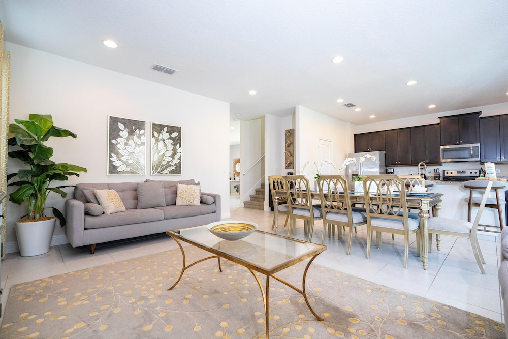 510 BS - 5BD Elegant Escape: Private Haven