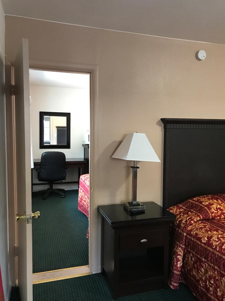 Town House Motel