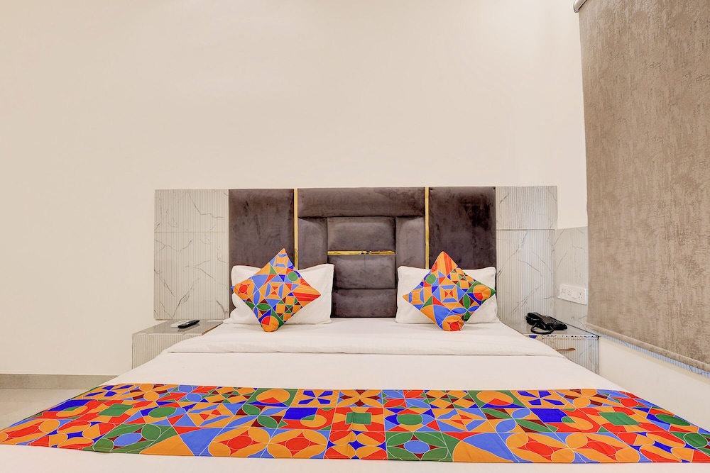 Fabhotel Paradise Palace
