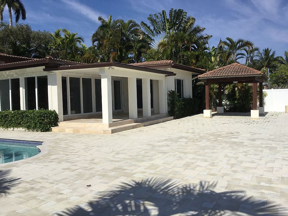 5 Bedroom Homes in Miami Beach by TMG