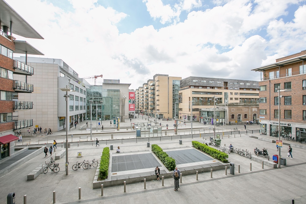 IFSC Townhouse Apartments