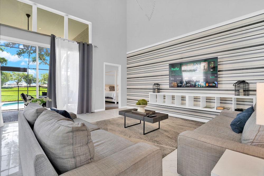 5Br Kissimmee Home W/ Pool & Game Room Fun