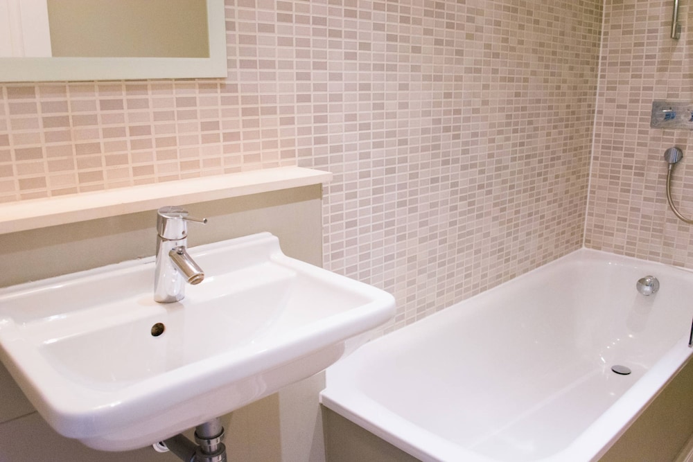 Host Stay Apartment 2 York Terrace
