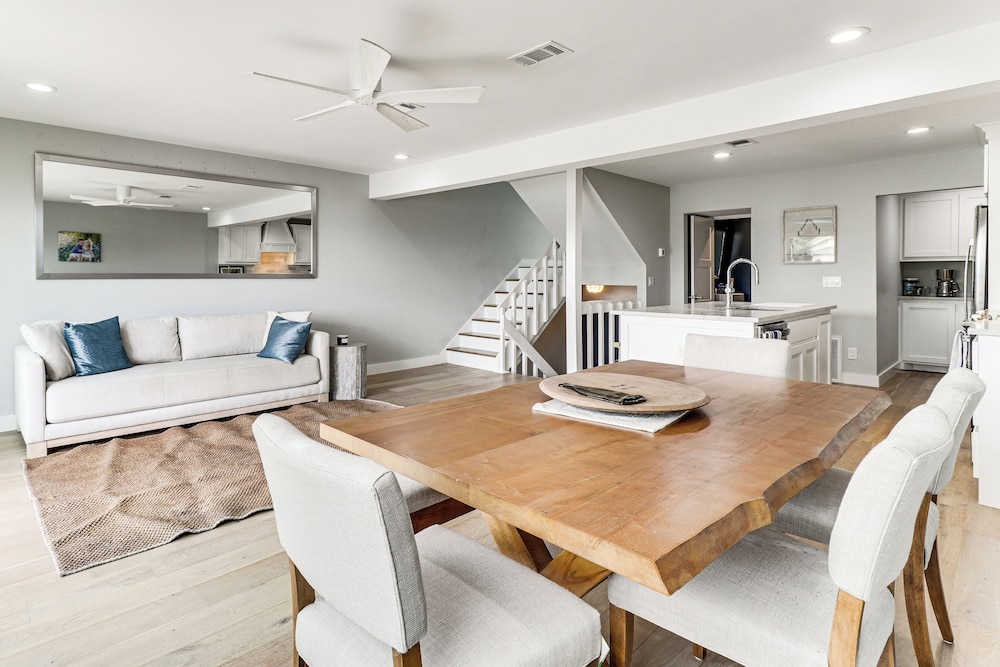 Private Boat Dock: Horseshoe Bay Lakefront Retreat
