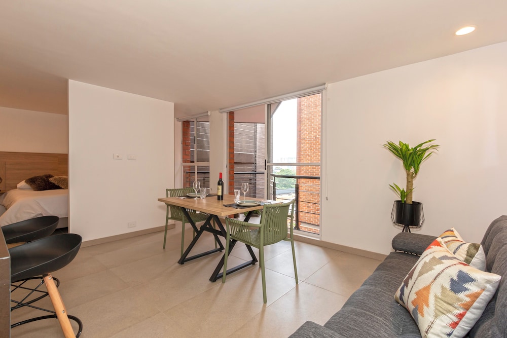 Edificio Casa Roma by Host Medellin