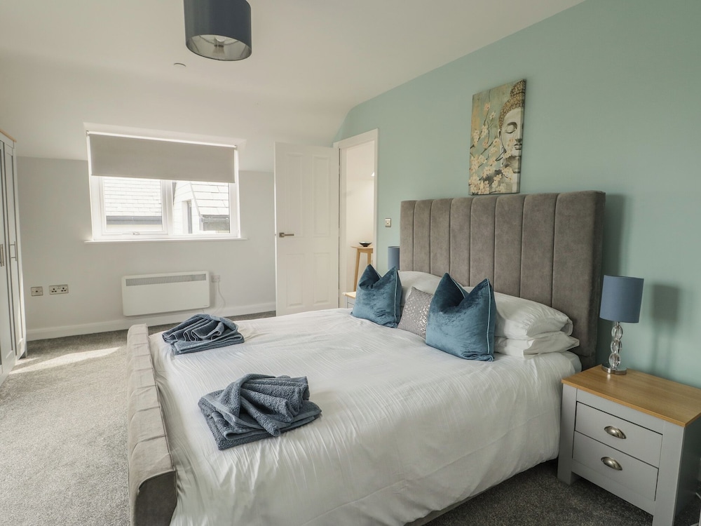 3 Parc Delfryn
