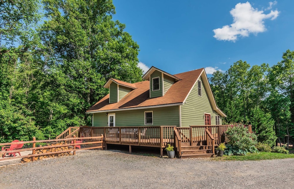 Hickory Nut Hideaway by Avantstay Mountain Views view 5