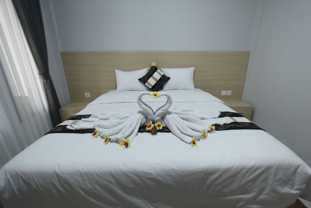 Tom Guest House