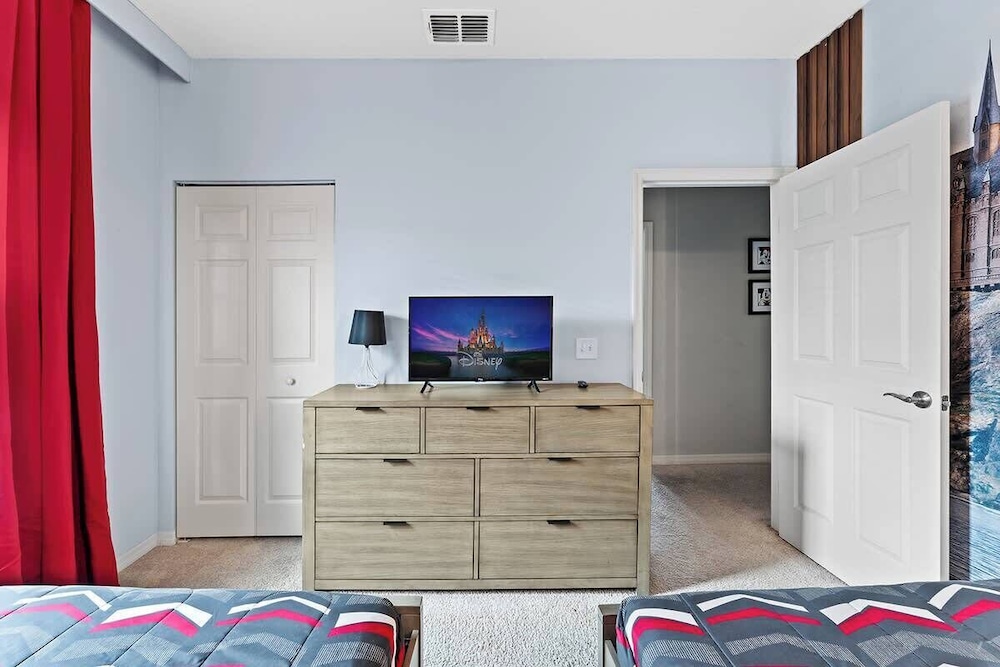 Family Getaway, 4BR Home Near Disney