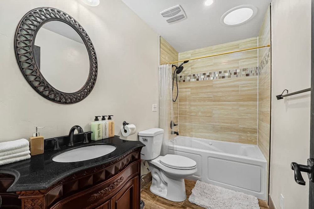 Spaciour 4Br 4bth Stunning House With Free Parking
