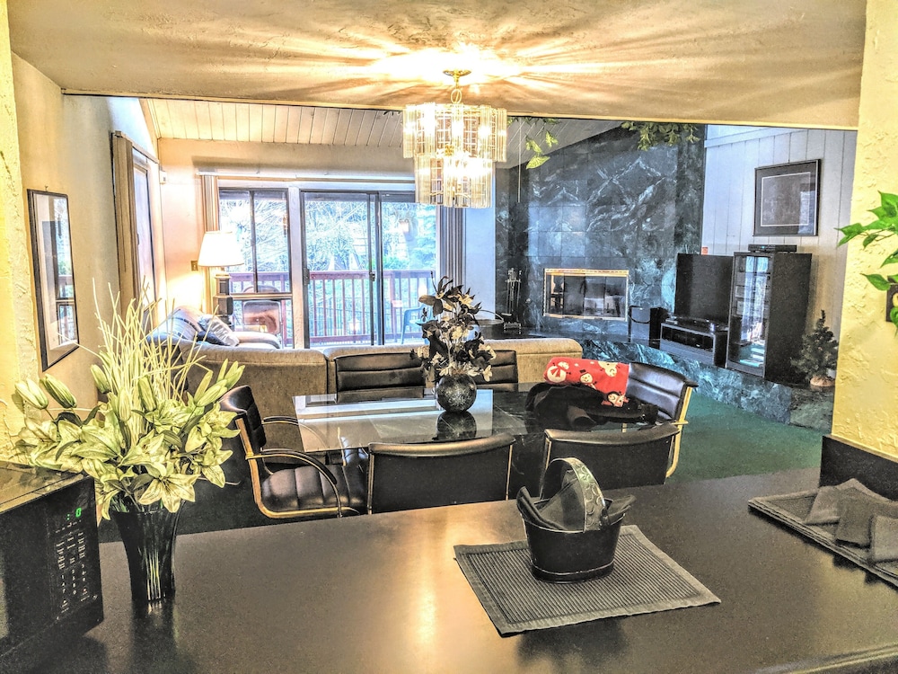 Snow Summit Townhouse Rentals & Sales