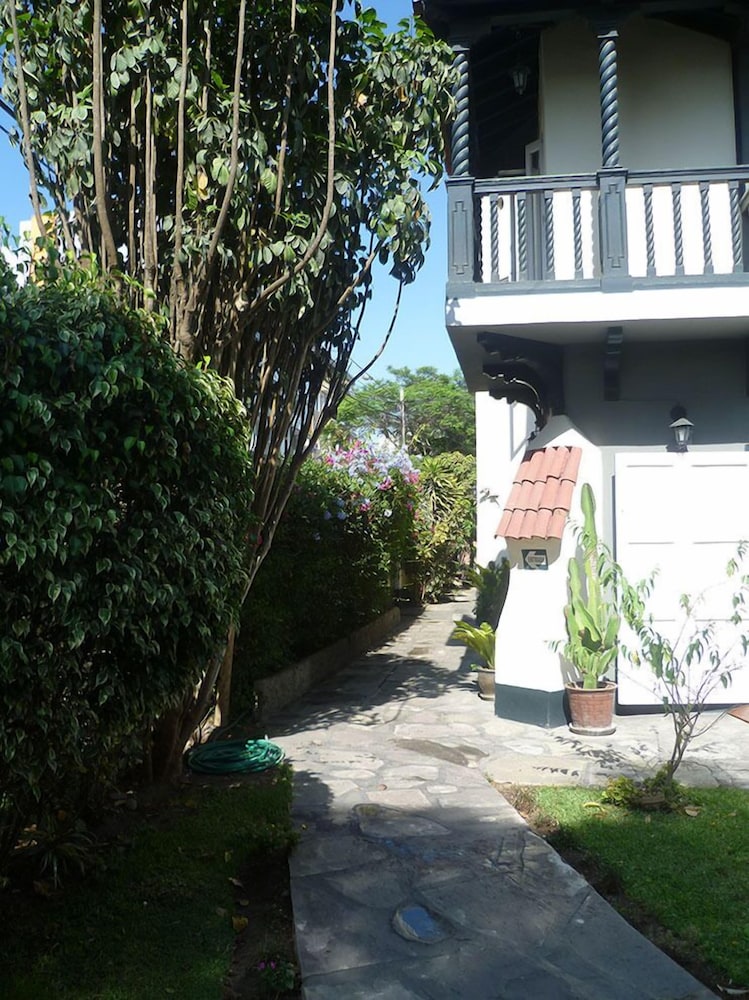 Hostal The Place Miraflores