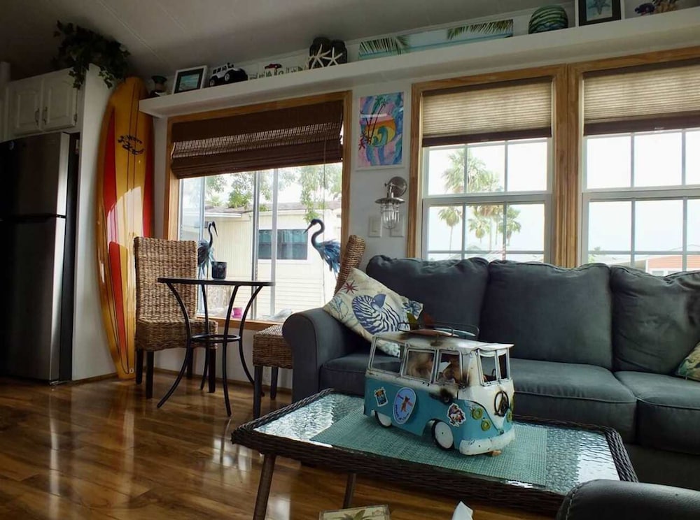 Charming 1BR Getaway in Long Island Village Resort