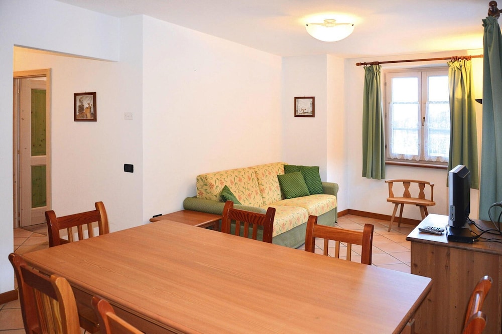 Apartment in Pellizzano view 4