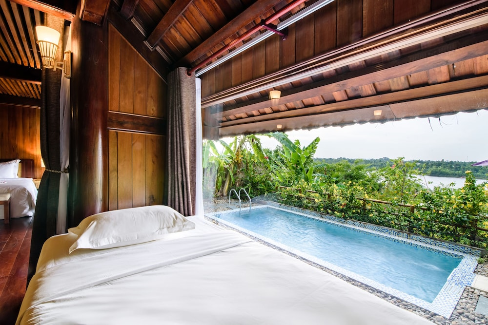 Sankofa Village Hill resort and Spa