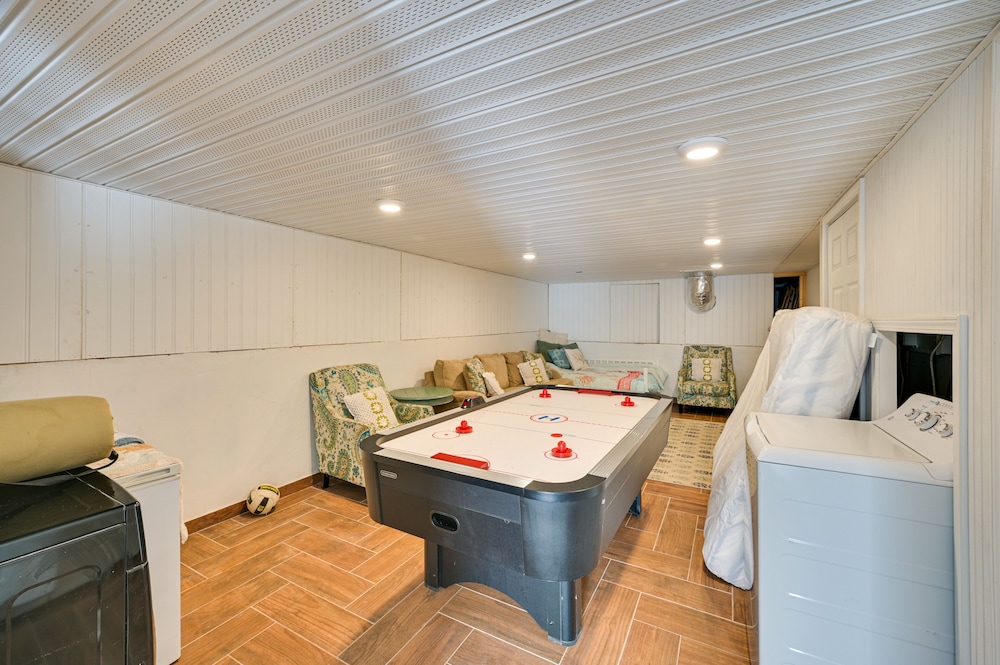 Weymouth Waterfront Getaway w/ Swim Spa & Hot Tub
