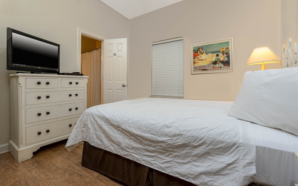 Phoenix X 117 3 Bedroom Condo