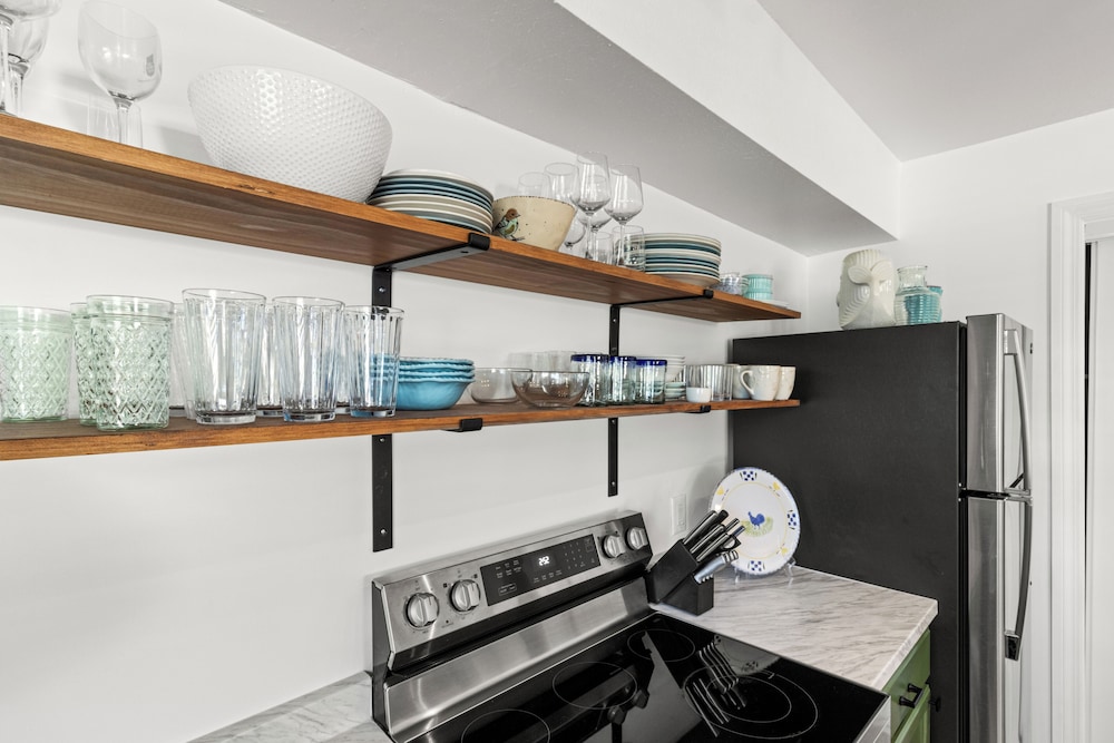 NEW Listing Discount! • Near Manatees & Springs
