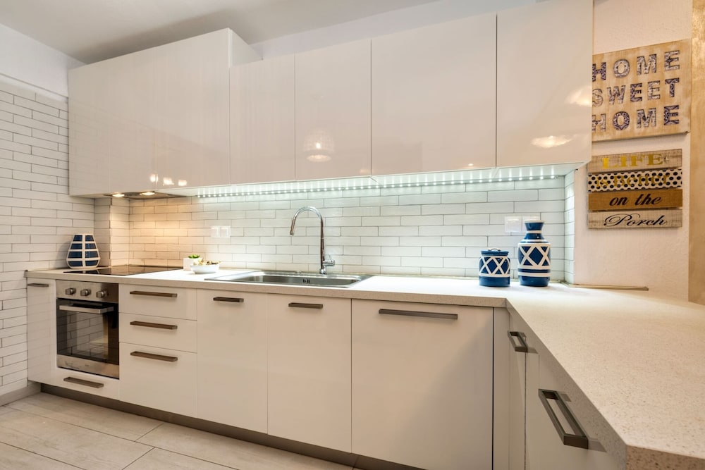Palmrise Luxury Villas - Helios Villa