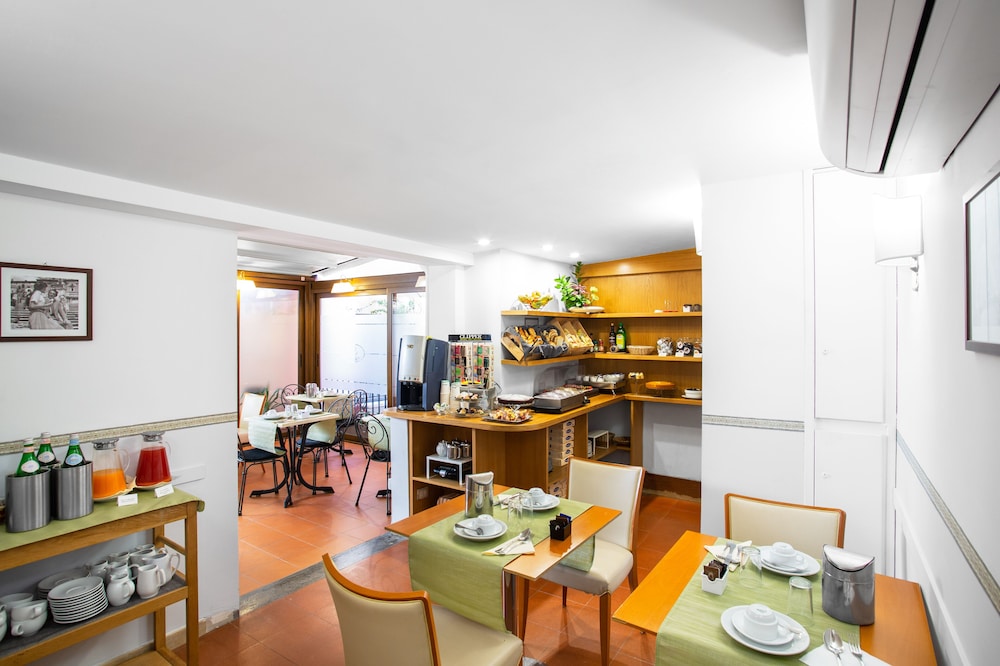 Hotel Piazza Di Spagna