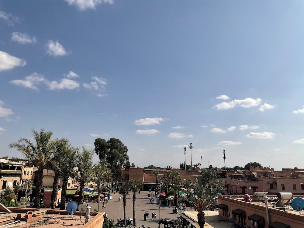 Riad Al Muhandiz