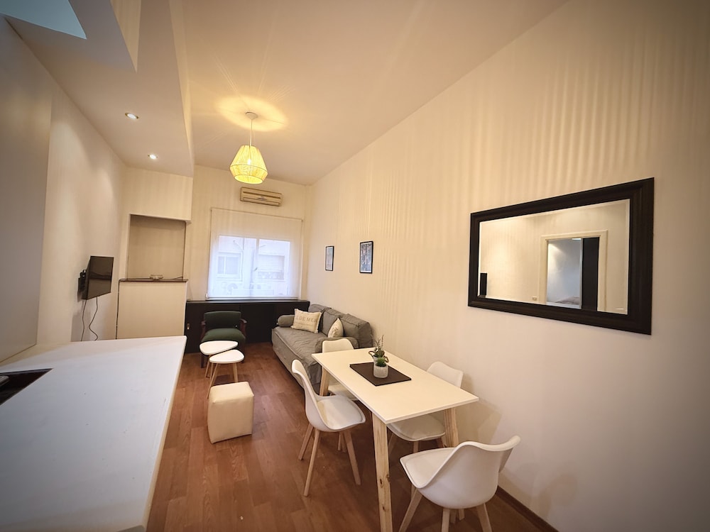 Amazing 1 Bedroom in The Heart of San Telmo ST1 by Apartments Bariloche