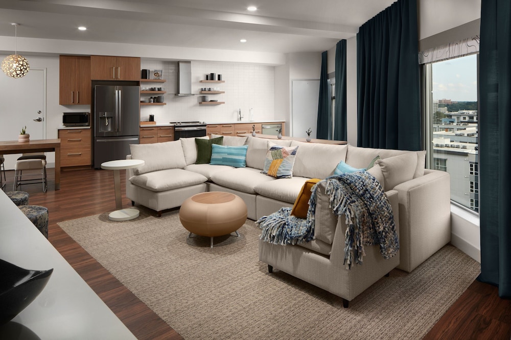 Fort Myers Vacations - Element Charlotte Uptown - Property Image 31