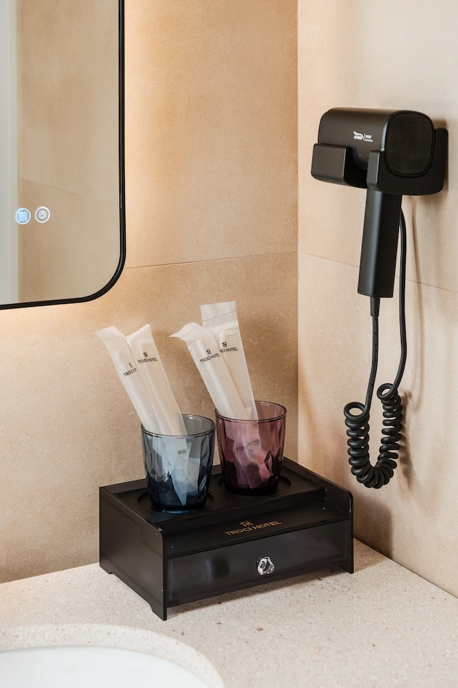 Troci Hotel 19
