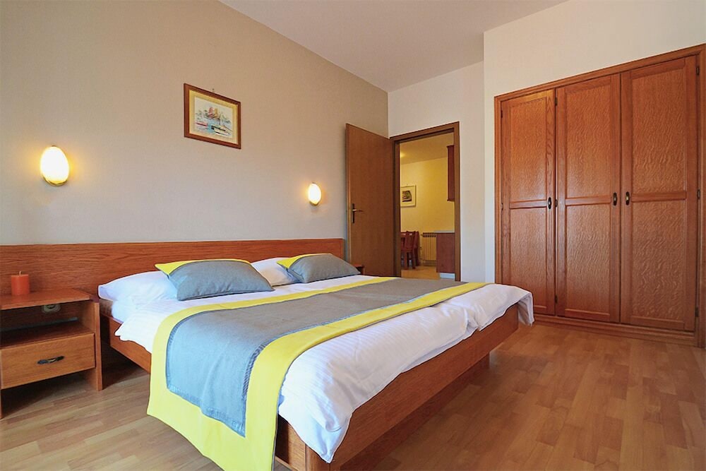 House Adrijana