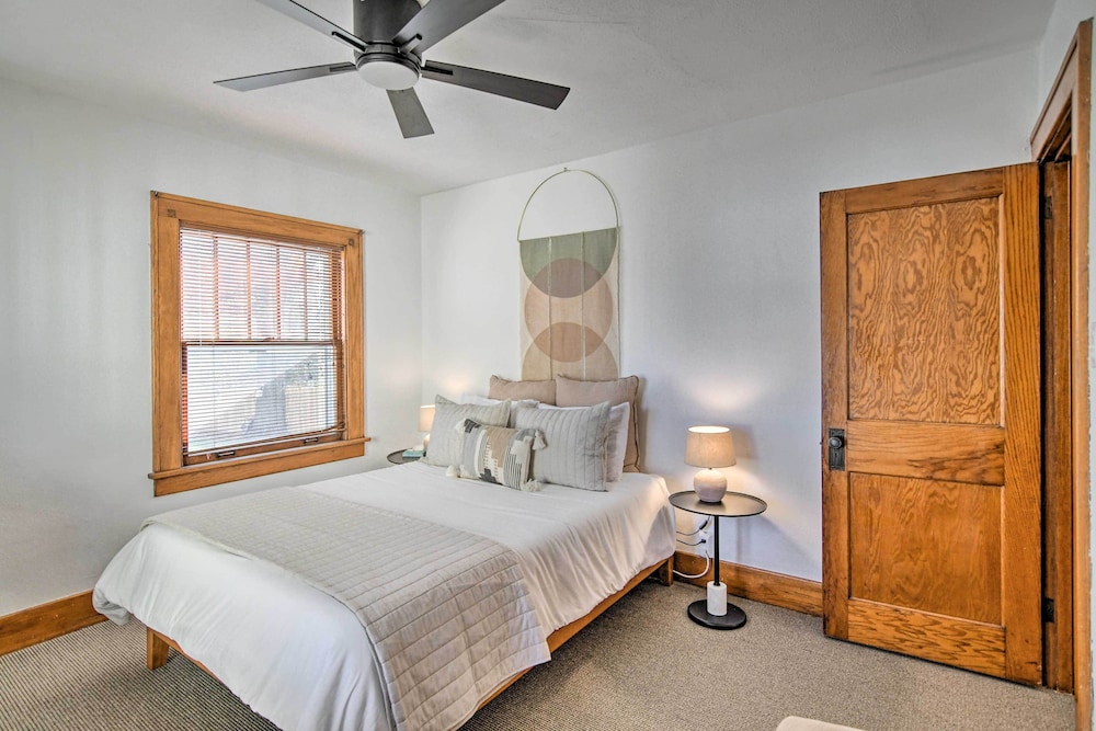 Des Moines Vacations - Family-friendly Des Moines Retreat w/ Patio! - Property Image 2
