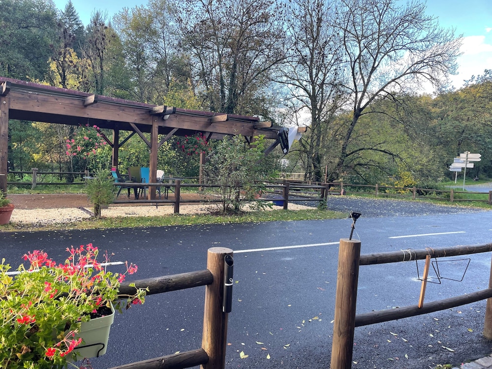 Auberge le Matagot
