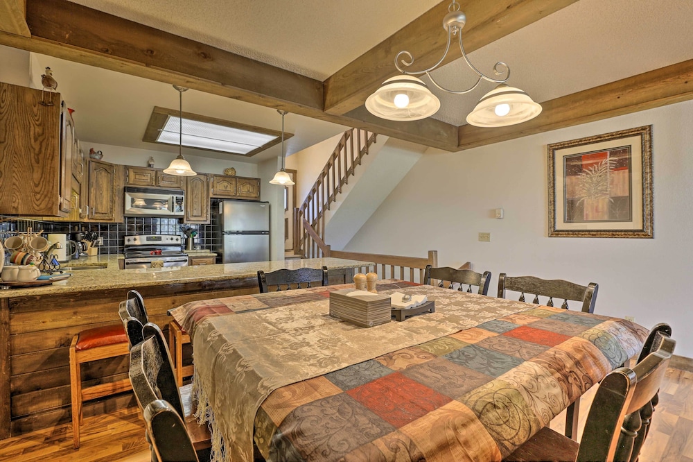 2 Mi to Lake Dillon: Spacious Condo w/ Mtn Views view 2